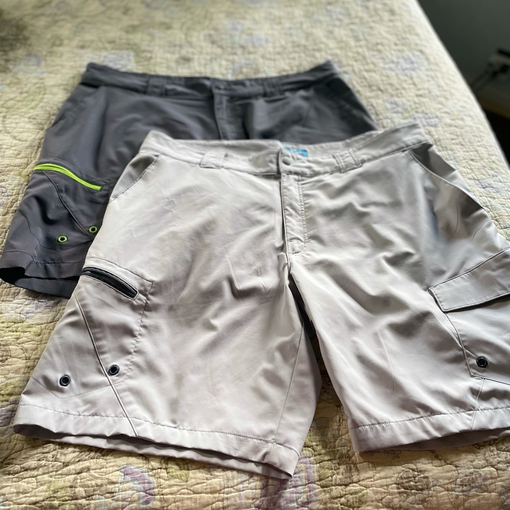 SOLD————Men’s World Wide Sportsman Shorts - 1 Gray/1 Khaki